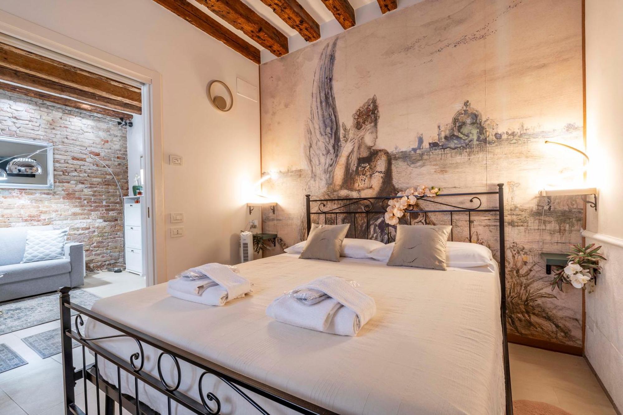 Ca' Pestrin Suite House - San Marco Square Venedik Dış mekan fotoğraf