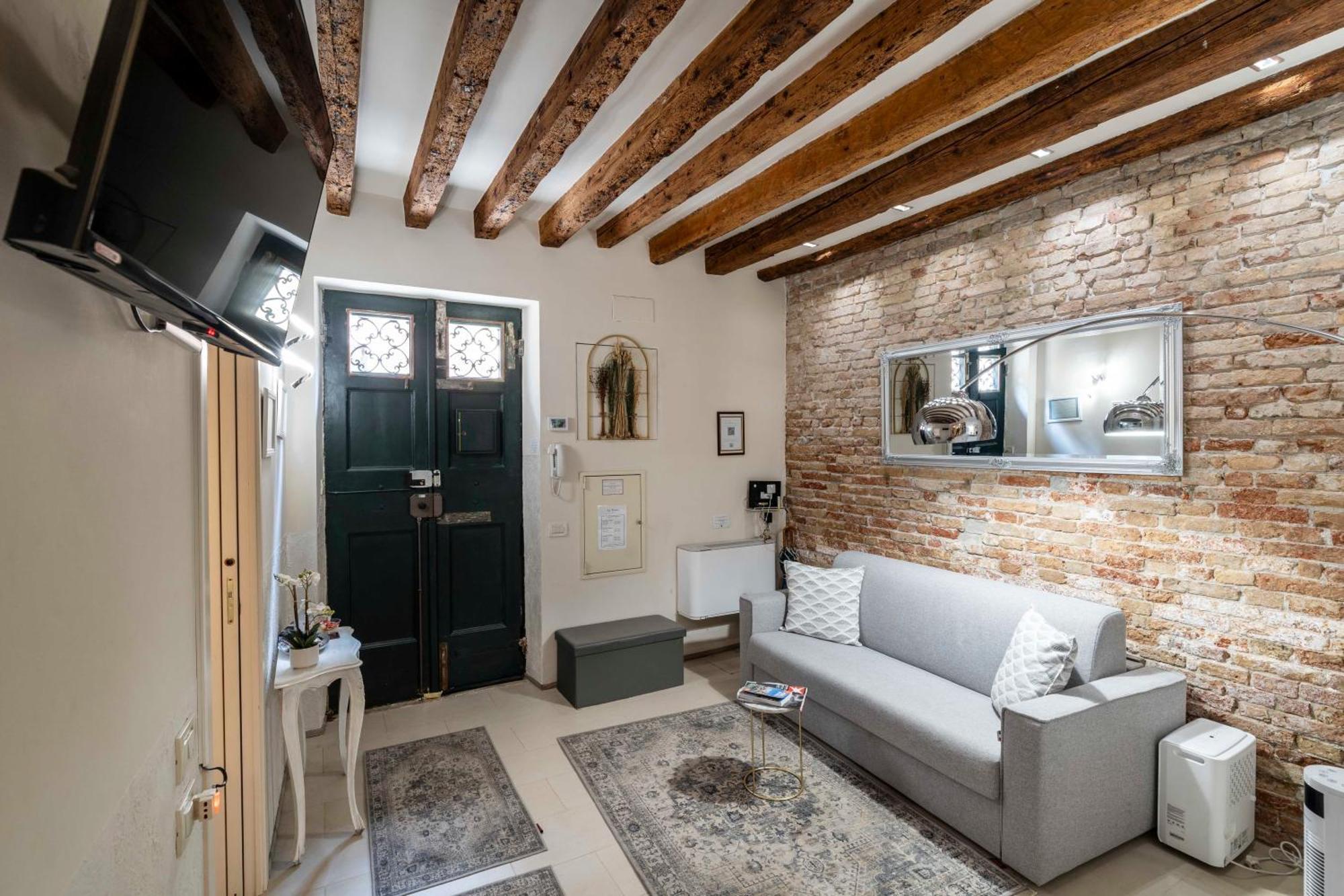 Ca' Pestrin Suite House - San Marco Square Venedik Dış mekan fotoğraf